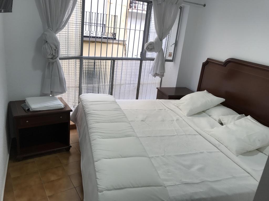 Hostal Lavapies Madrid Luaran gambar
