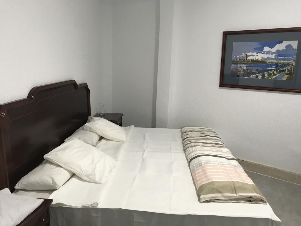 Hostal Lavapies Madrid Luaran gambar