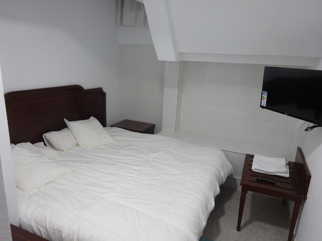 Hostal Lavapies Madrid Bilik gambar