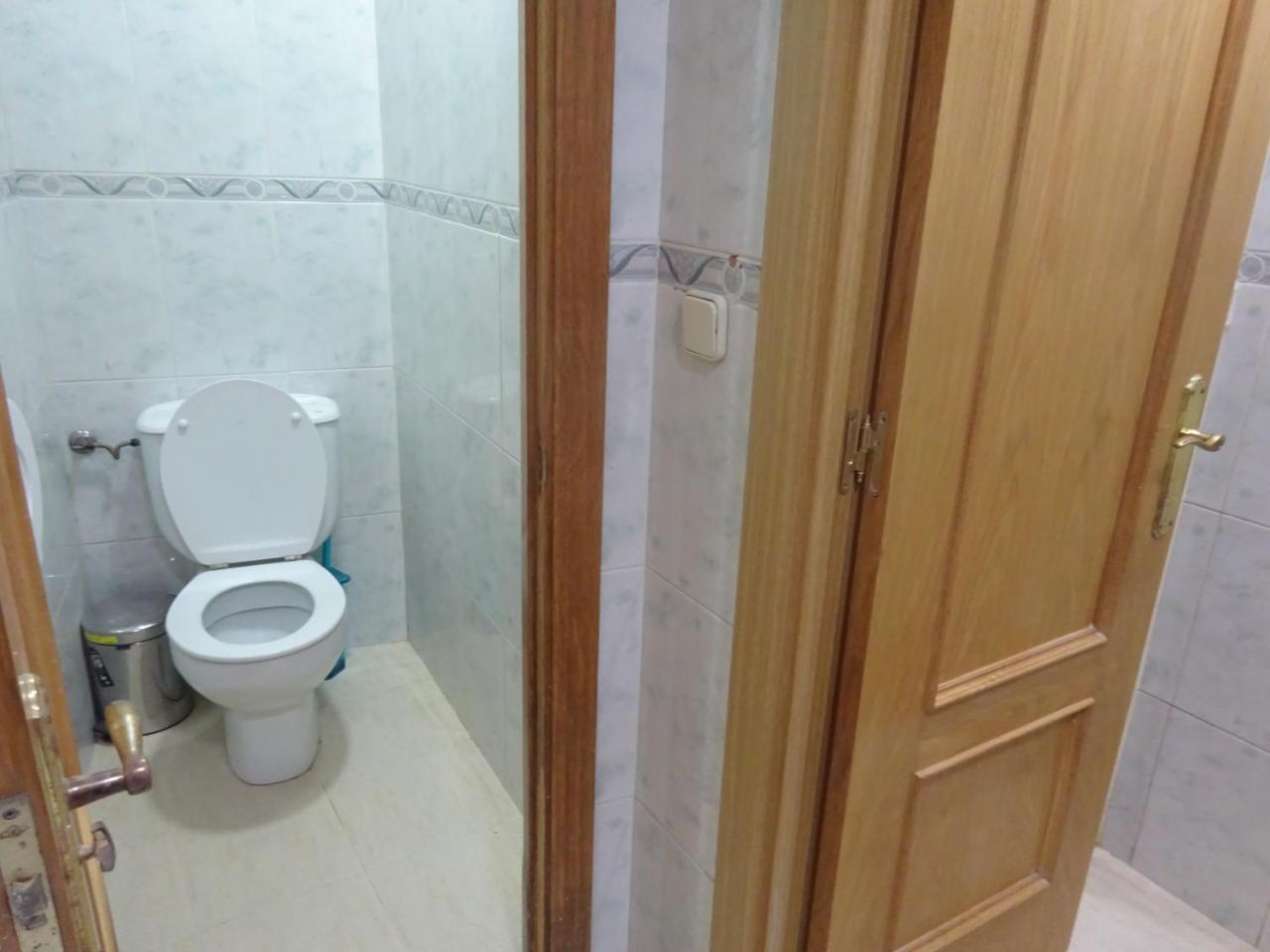 Hostal Lavapies Madrid Luaran gambar
