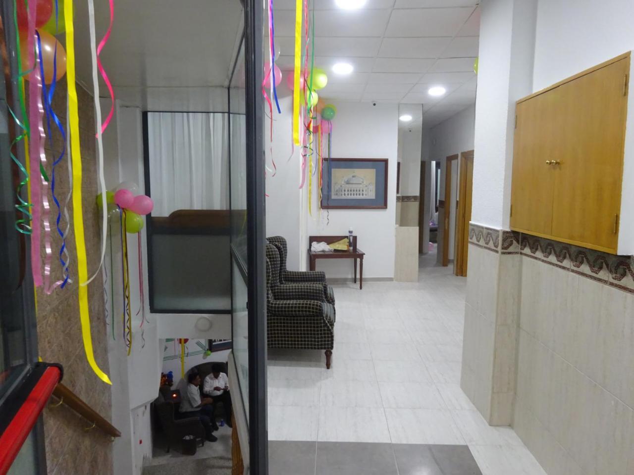Hostal Lavapies Madrid Luaran gambar