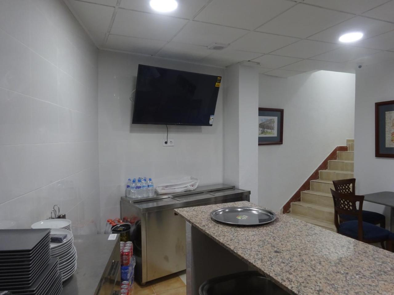 Hostal Lavapies Madrid Luaran gambar