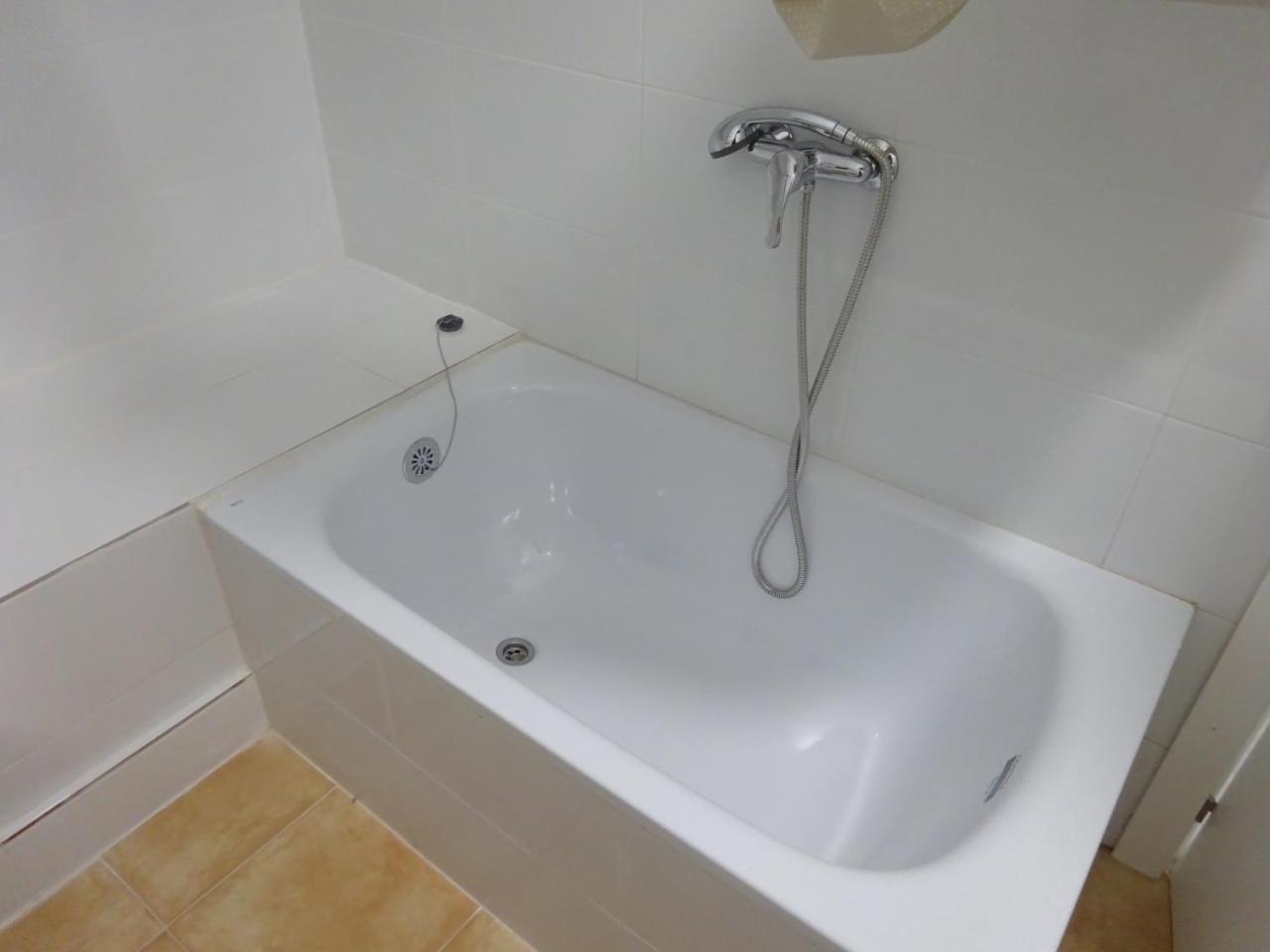 Hostal Lavapies Madrid Luaran gambar