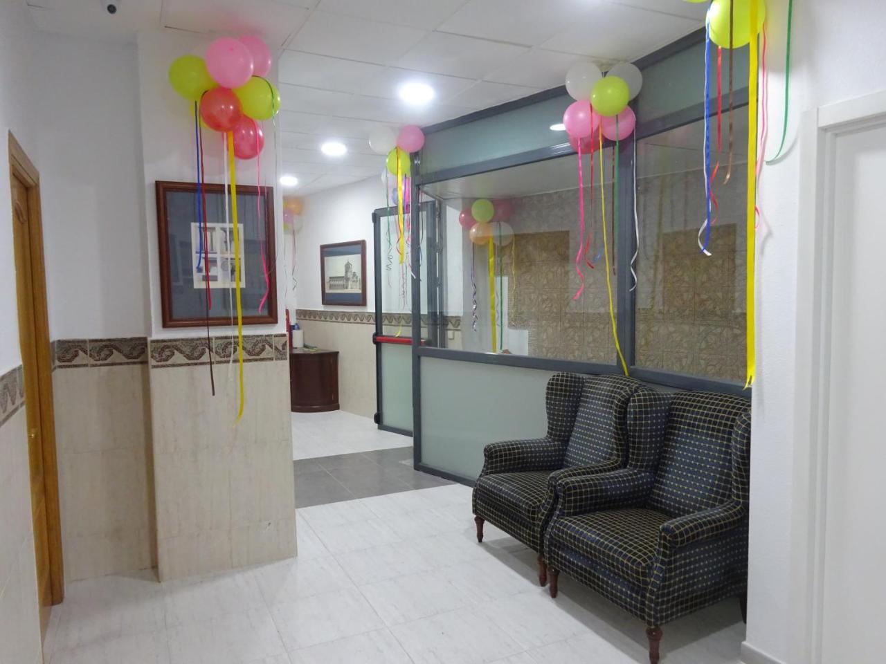 Hostal Lavapies Madrid Luaran gambar